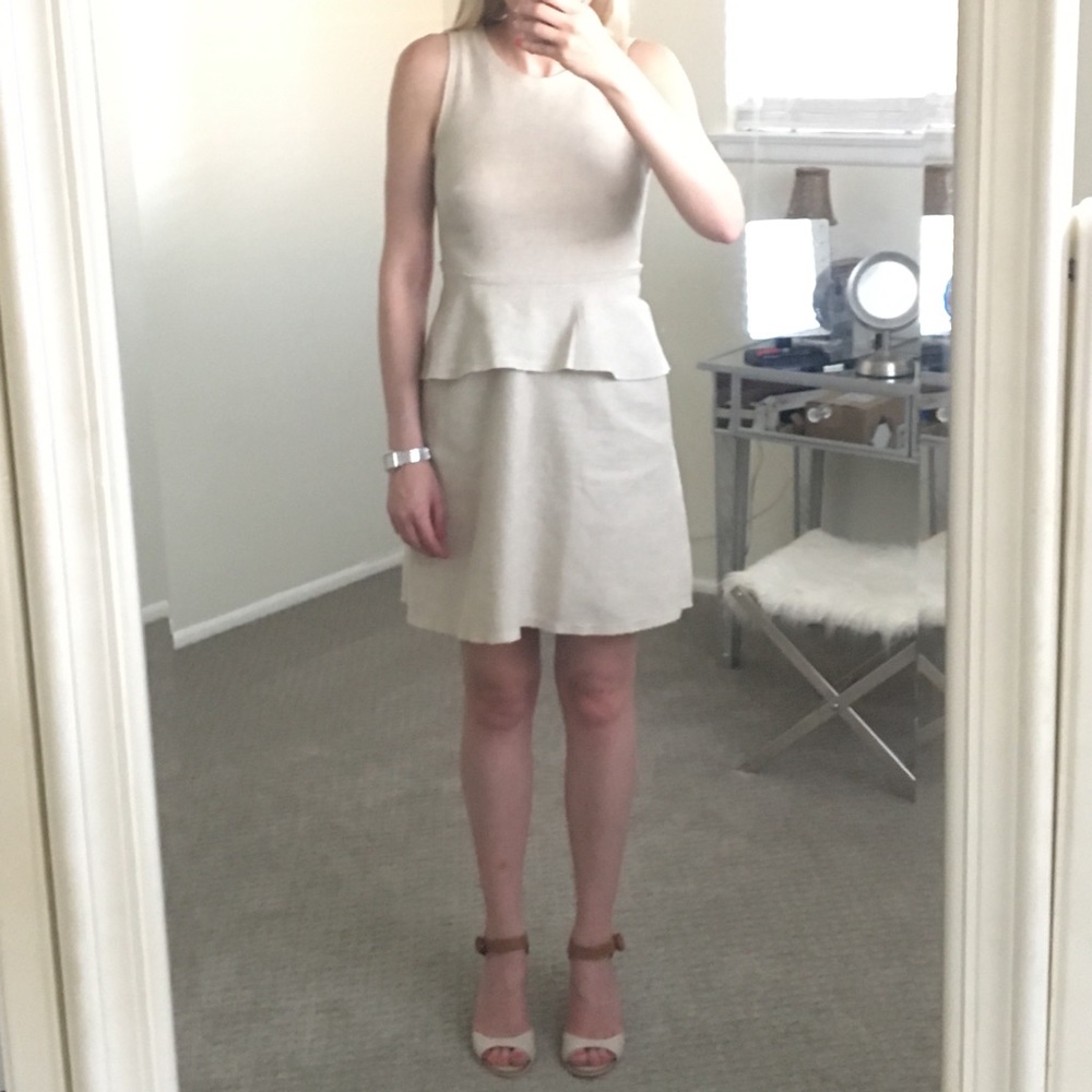 Banana Republic peplum dress - Picture 2 of 7
